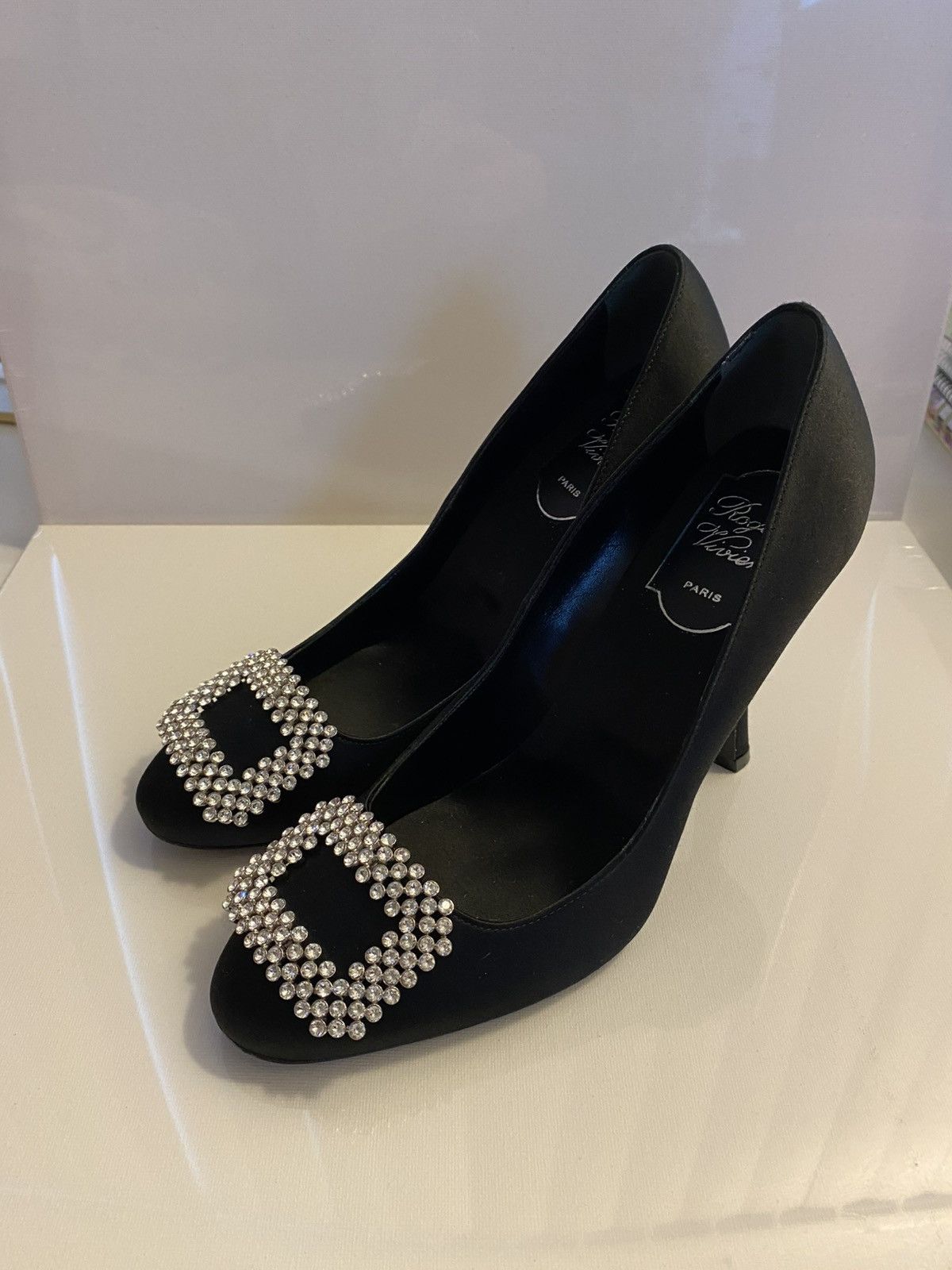 Roger Vivier Roger Vivier Black Heels Size US 6 / IT 36 - 3 Thumbnail