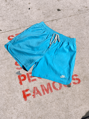Nike Vintage Nike Shorts big logo NIKE Size US 34 / EU 50 - 1 Thumbnail