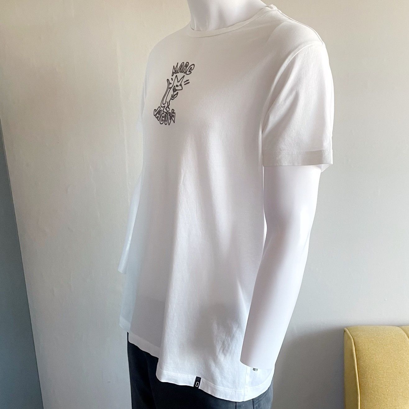 Marc Jacobs Marc Jacobs Embroidered Rat Spellout T Shirt Size US XXL / EU 58 / 5 - 2 Thumbnail