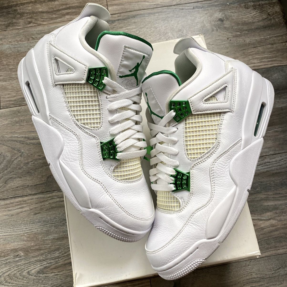 Pre-owned Jordan Nike Jordan 4 Retro “metallic Green” Size 12m Shoes In White