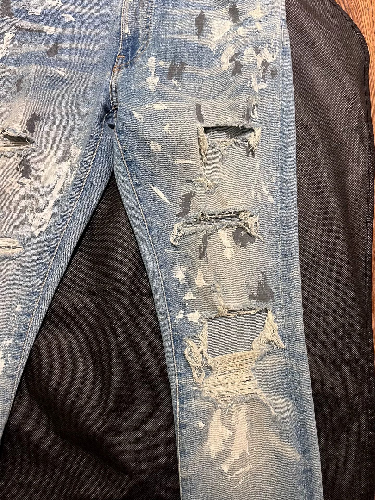 Amiri classic distressed blue denim jeans Size US 31 - 2 Thumbnail