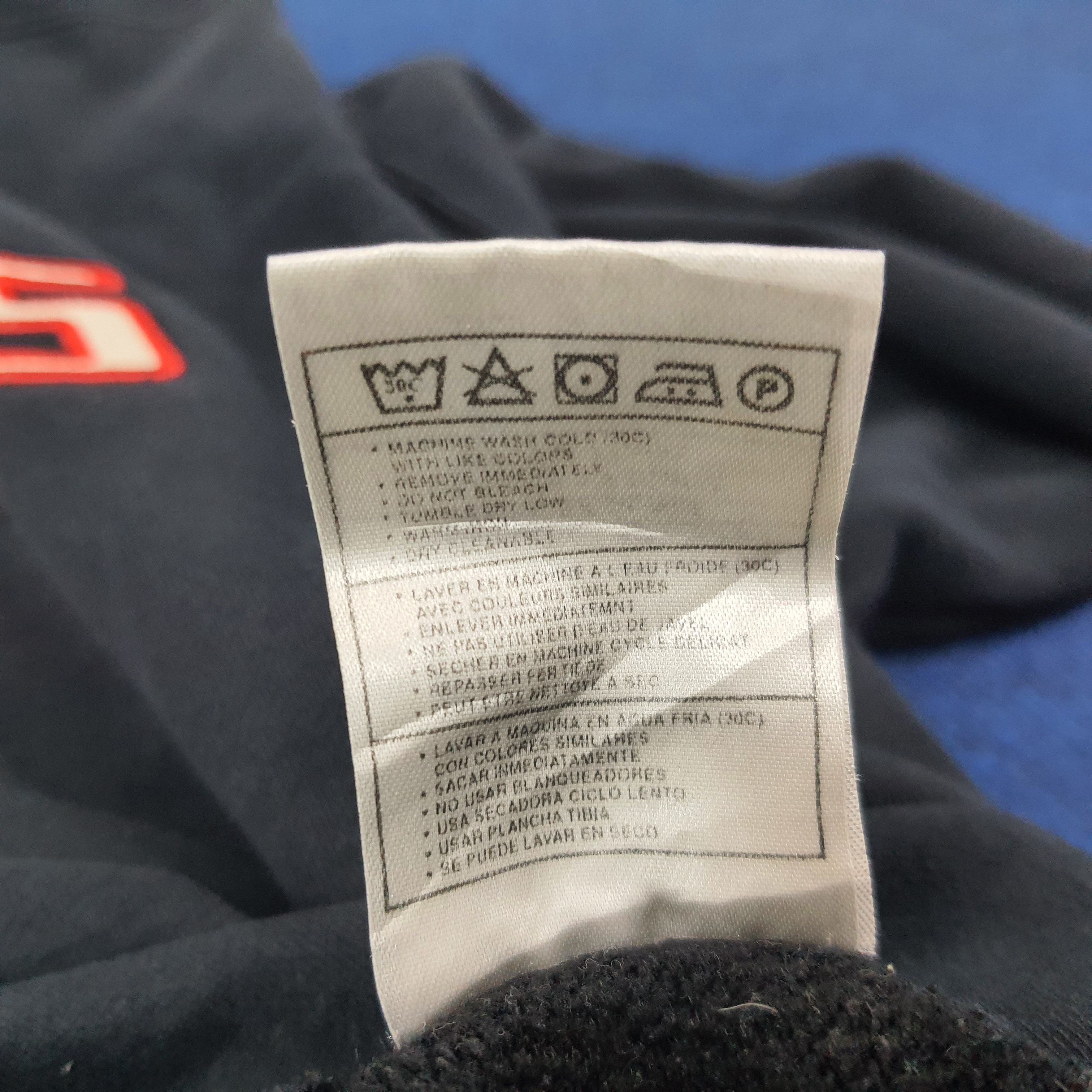 NHL × Nike × Vintage Vintage NIKE Center NHL Detroit Sports Sweatshirt C234N15 Size US XXL / EU 58 / 5 - 8 Thumbnail
