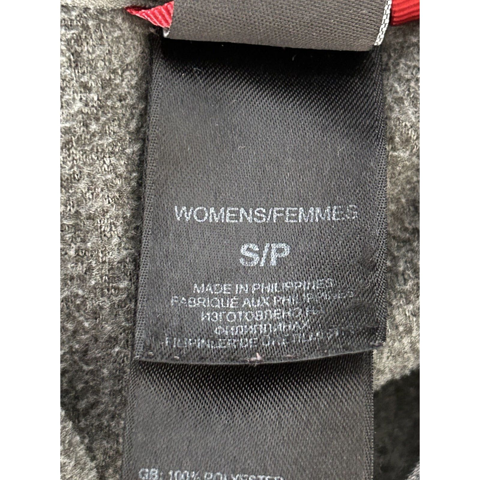 The North Face The North Face 1/4 Zip Fleece Gray Women’s Size Small Pullover Long Sleeve Zip Solid Embroidered Logo Vintage-Style Jacket Size S / US 4 / IT 40 - 6 Thumbnail