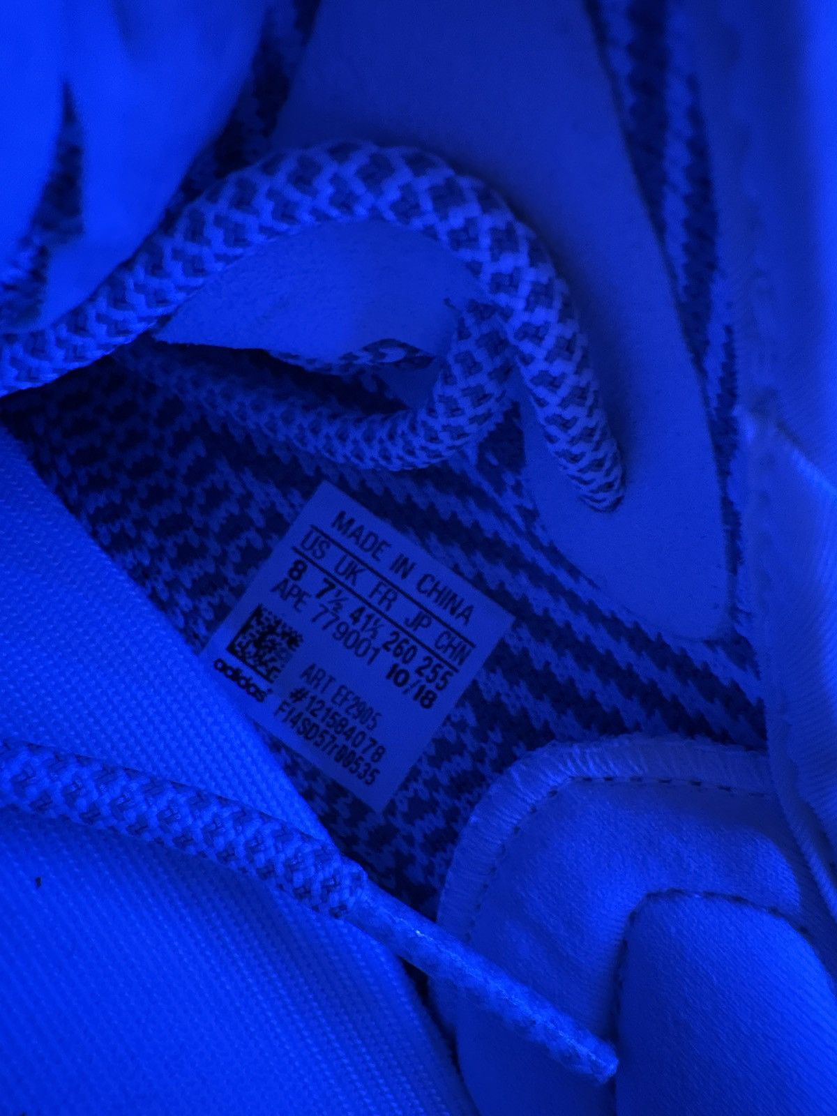Adidas Yeezy Boost 350 V3 Static Size US 8 / EU 41 - 7 Thumbnail