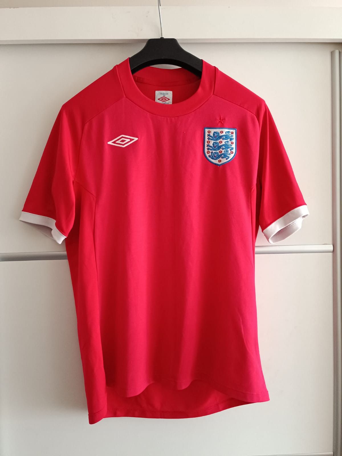 Umbro Umbro England shirt Size US L / EU 52-54 / 3 - 1 Thumbnail