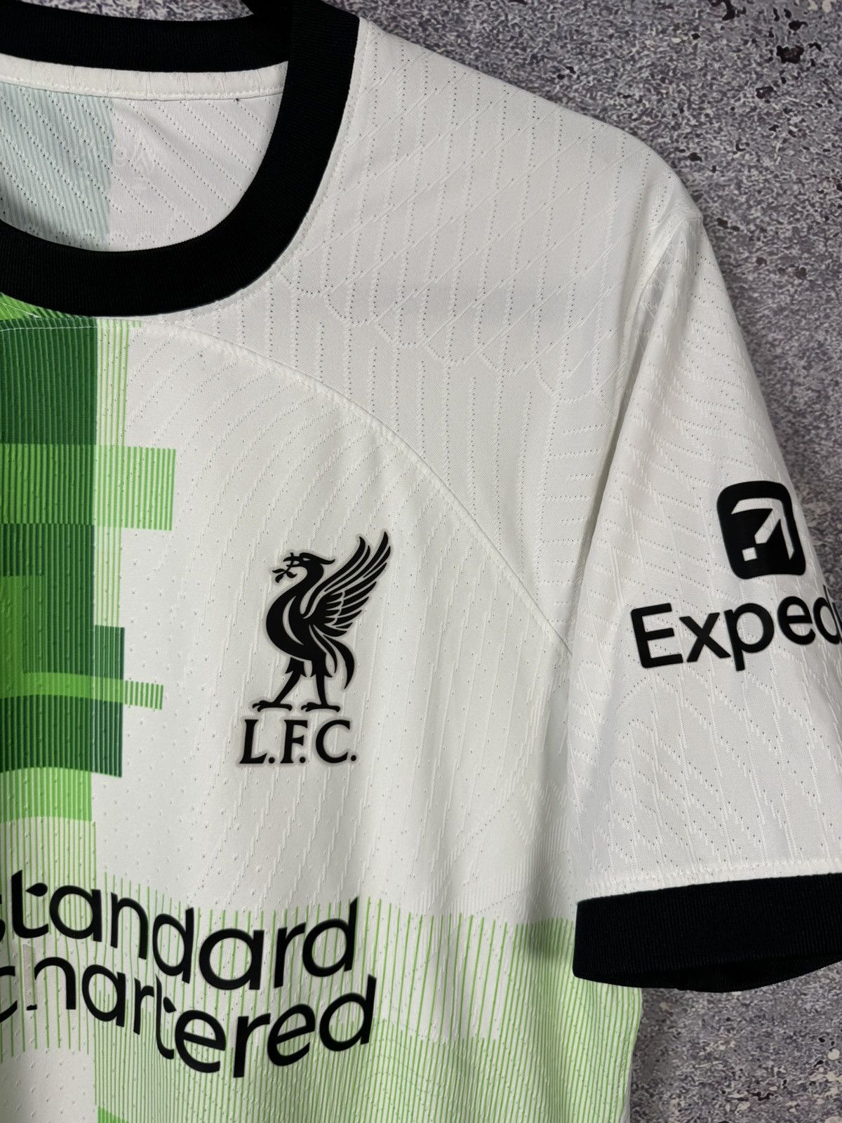 Nike M.SALAH Liverpool 2023/24 Away Nike DrifitADV Soccer Jersey Size US S / EU 44-46 / 1 - 7 Thumbnail