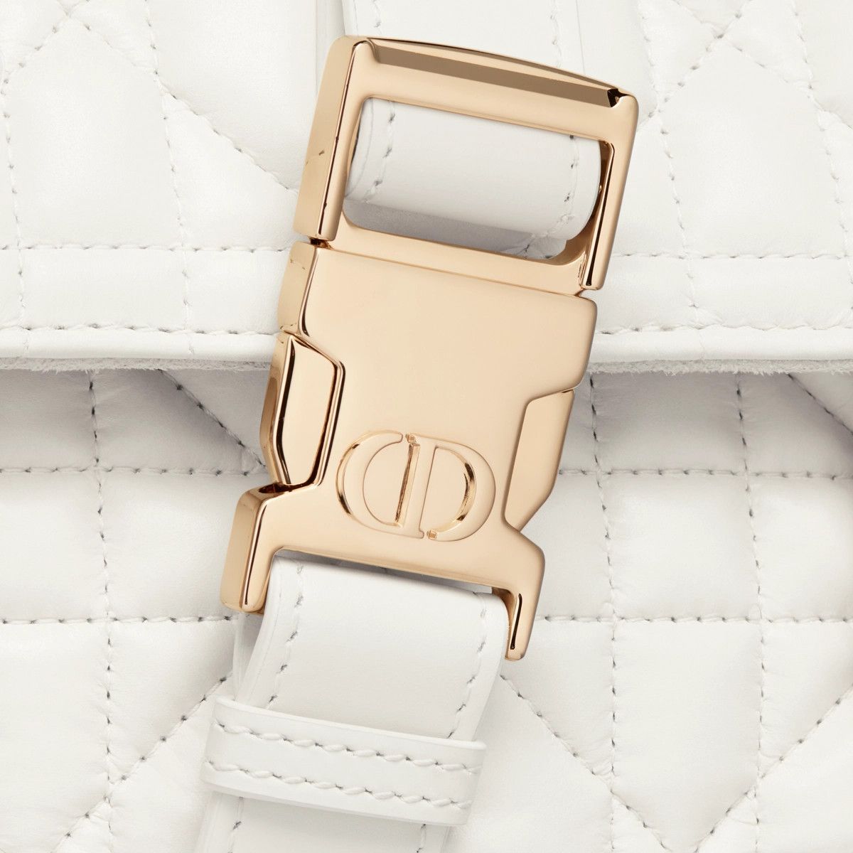 Dior o1bcso1str1124 Size: OS /Small Diorcamp Bag in White Size ONE SIZE - 6 Thumbnail