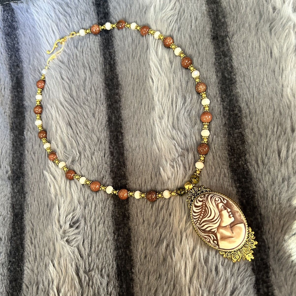 Handmade Handcrafted vintage high dome Victorian lady cameo necklace Size ONE SIZE - 6 Thumbnail