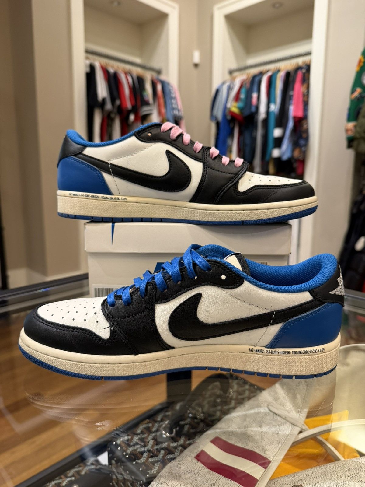 Jordan Brand × Travis Scott Jordan 1 Retro Low OG SP ‘Fragment X Travis Scott’ Size US 8 / EU 41 - 2 Thumbnail