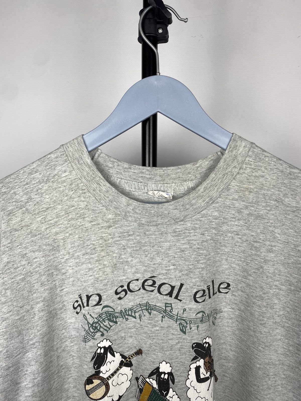 Vintage Vintage 90’s Ireland Sheeps Music T-Shirt Size US M / EU 48-50 / 2 - 4 Thumbnail