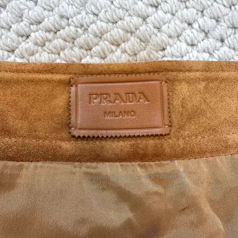 Prada Prada Cowhide skirt Size 25" / US 0 / IT 36 - 5 Thumbnail