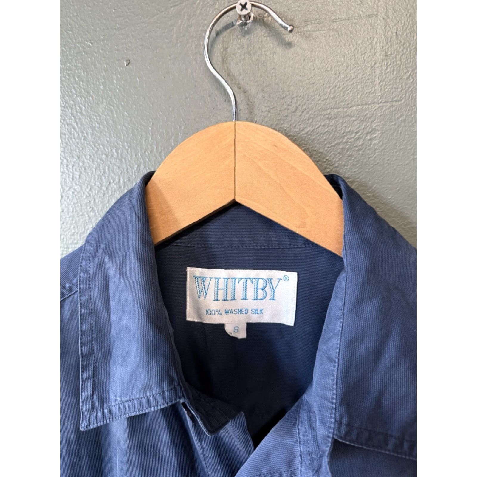 Vintage VINTAGE Whitby Mens Blue Short Sleeve Button-Up Silk Shirt Suze Small Size US S / EU 44-46 / 1 - 3 Thumbnail