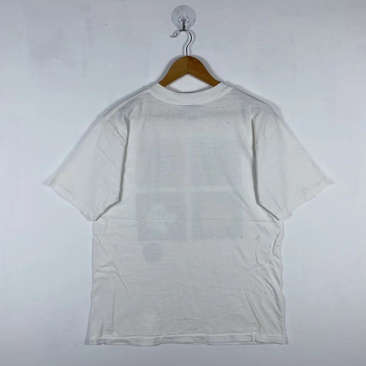 Disney Vintage 90's 100 Acre Gallery WINNIE THE POOH Pop Art Tee Size US L / EU 52-54 / 3 - 8 Thumbnail