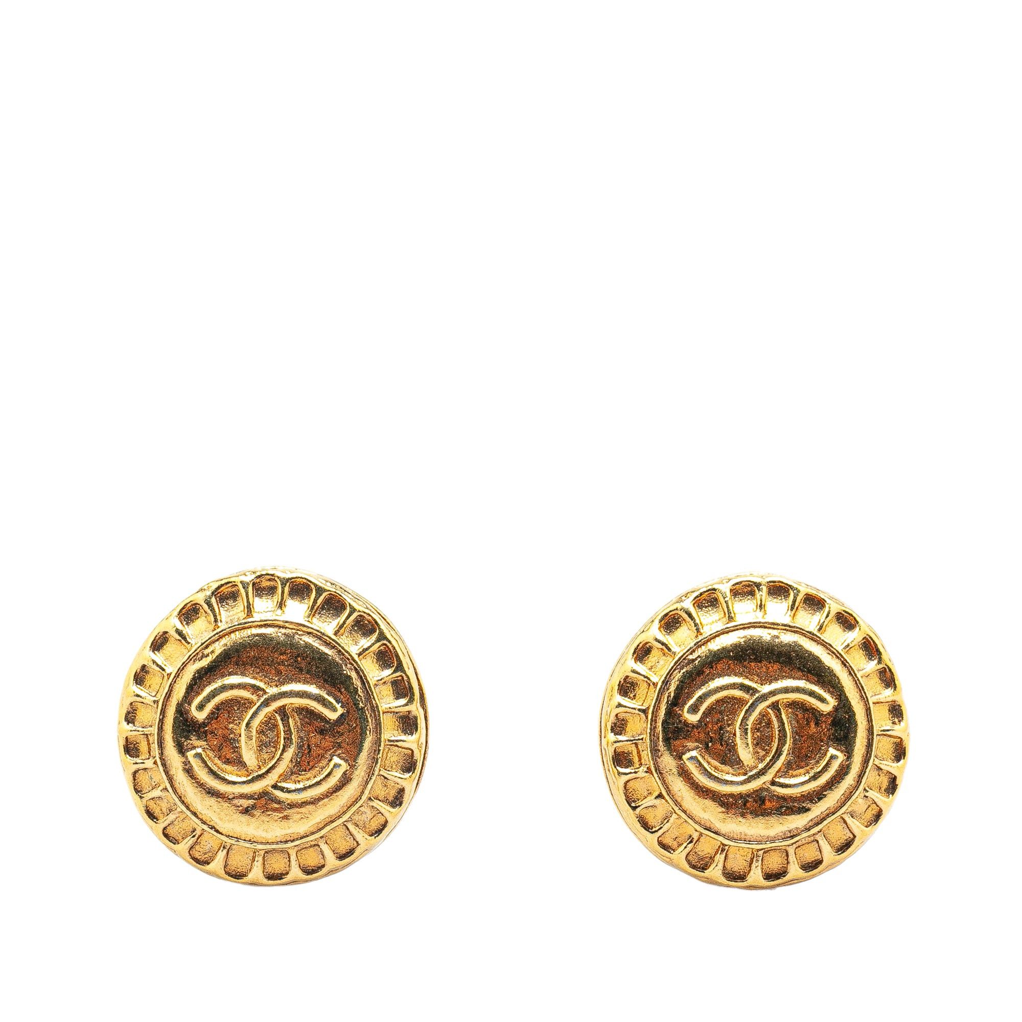 Chanel Chanel Gold Plated CC Round Clip on Earrings Gold Size ONE SIZE - 1 Thumbnail