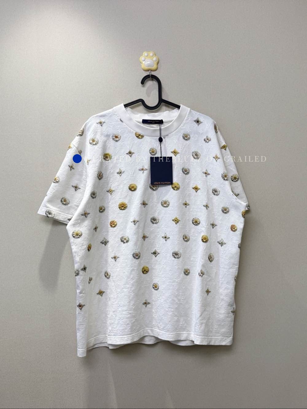 Louis Vuitton Stylish Monogram Flower Graphic Tee Size US XL / EU 56 / 4 - 1 Thumbnail