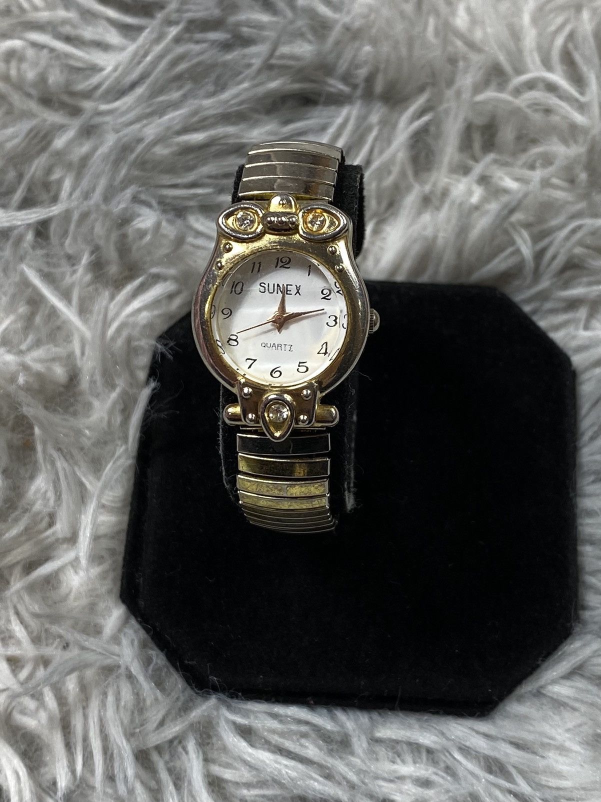 Vintage Sunex Elegant Gold-Tone Ladies Watch - Japanese Brand Size ONE SIZE - 2 Thumbnail
