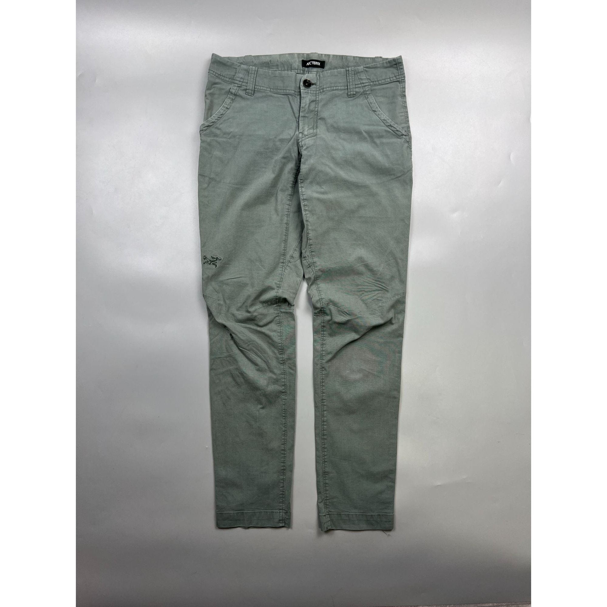 Arc'teryx Arc'teryx Cotton Blend Cargo Pants (Y0986) Size 28" / US 6 / IT 42 - 1 Thumbnail