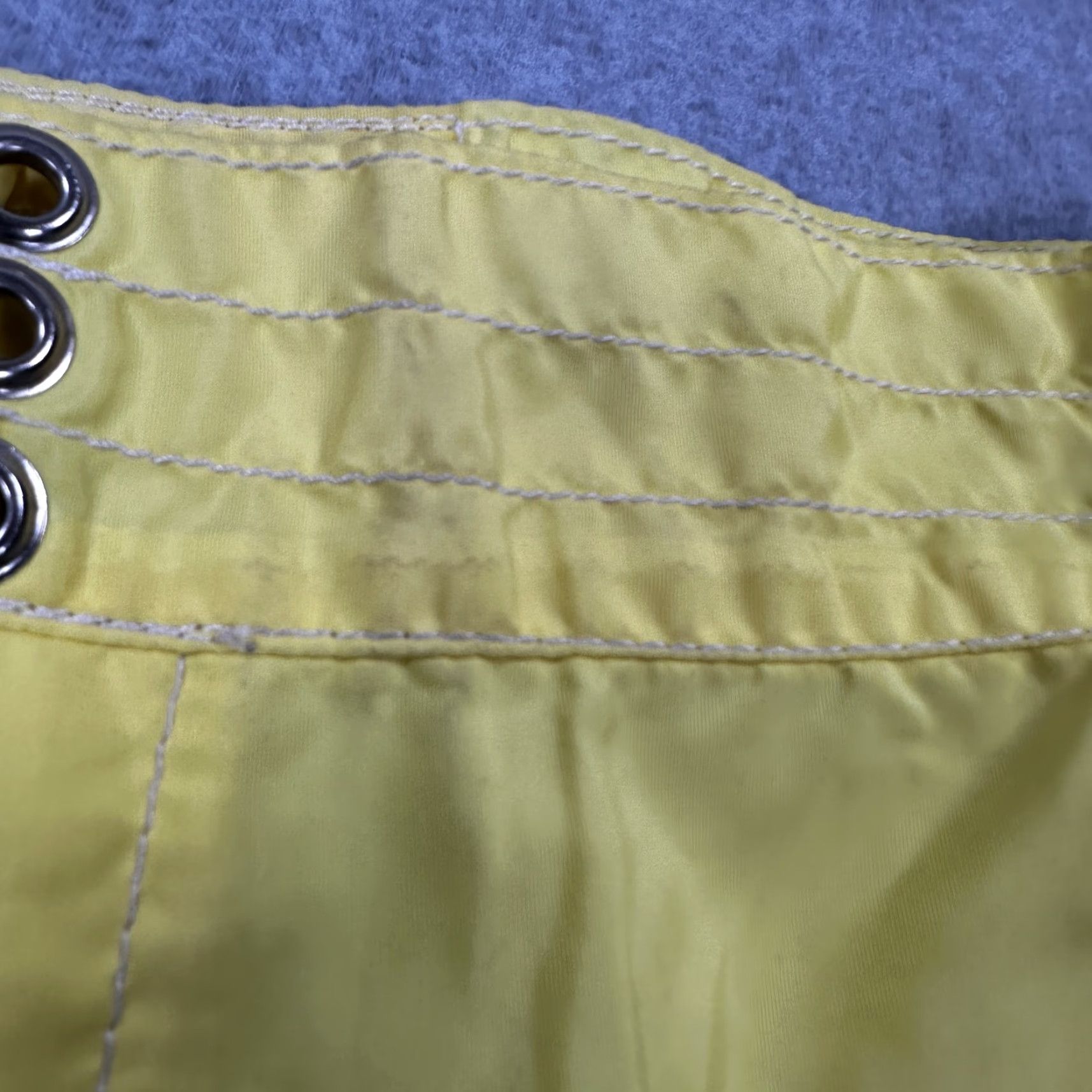 Vintage Birdwell Beach Britches Shorts Mens 26 Yellow Blue Board Surf Trunks USA Size US 27 - 2 Thumbnail