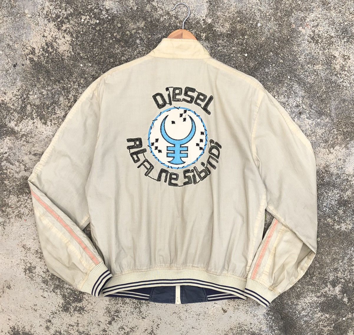 Diesel Vintage Diesel Sun Faded Reversible Bomber Jacket Size US M / EU 48-50 / 2 - 8 Thumbnail
