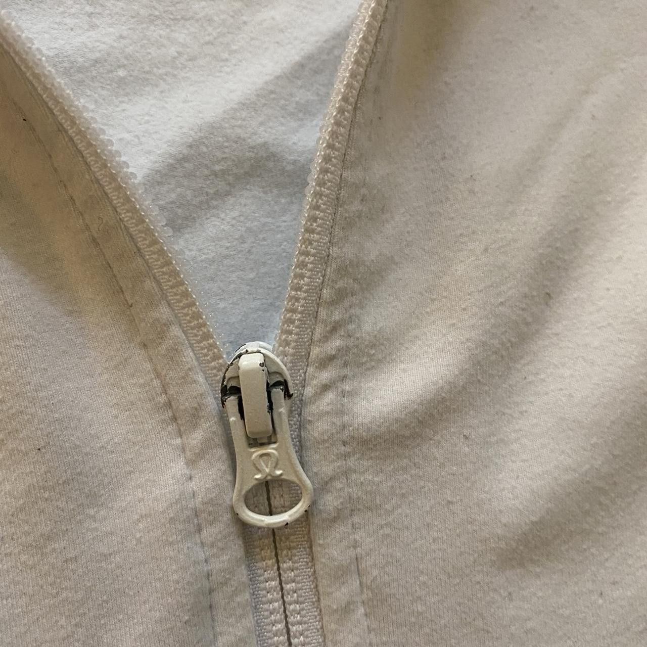 Lululemon lululemon athletic wear womens medium ? Size M / US 6-8 / IT 42-44 - 2 Thumbnail