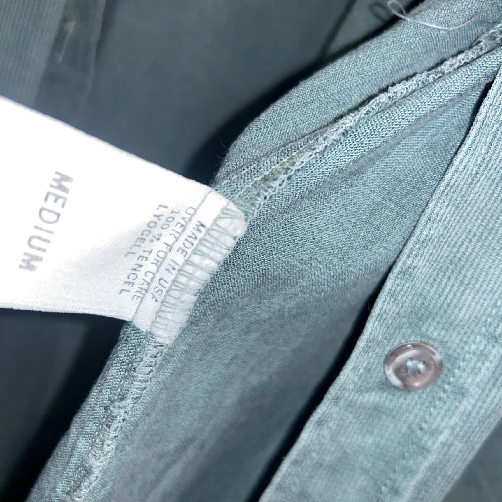 Vintage VINTAGE Democracy Green corduroy shirt Women's Medium USA 100% Tencel Button-Up M Corduroy Green USA Women's Medium Democracy Shirt Size M / US 6-8 / IT 42-44 - 5 Thumbnail