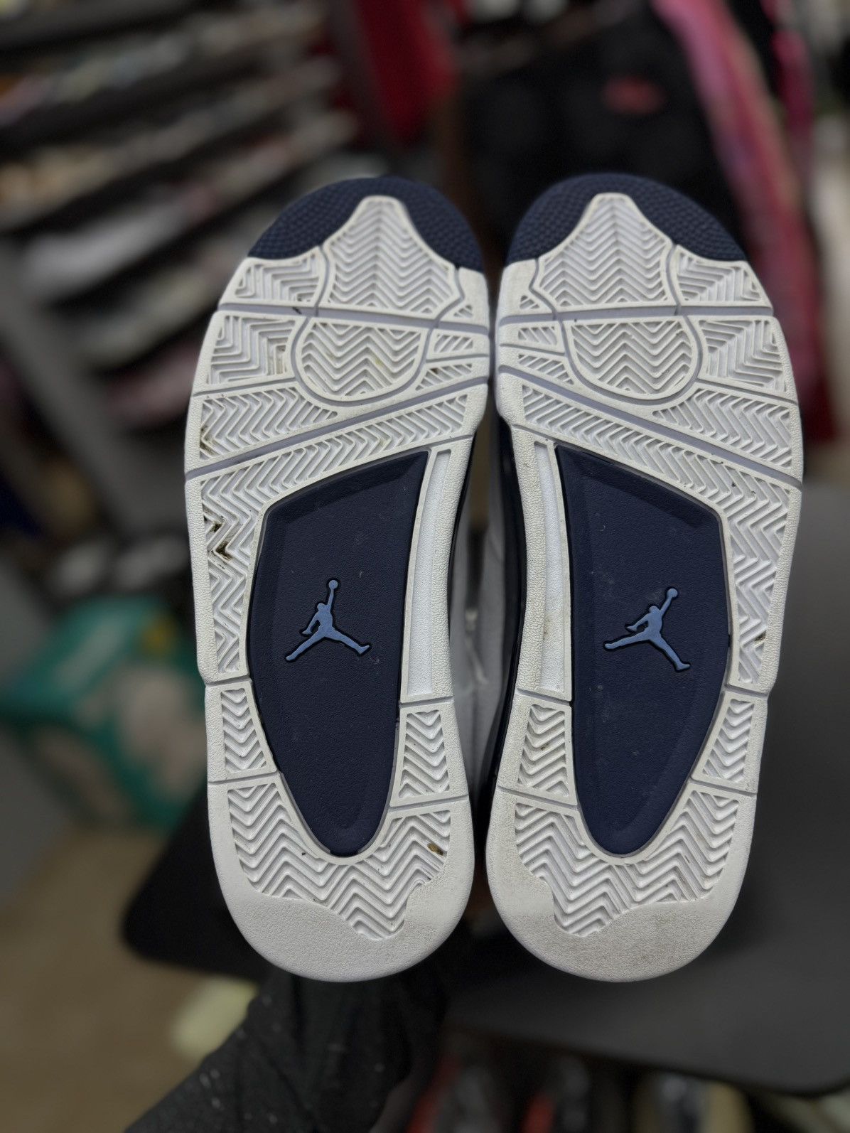 Nike Nike Jordan 4 Columbia (2015) Size 9 Pre Owned 🧼 Size US 9 / EU 42 - 15 Thumbnail