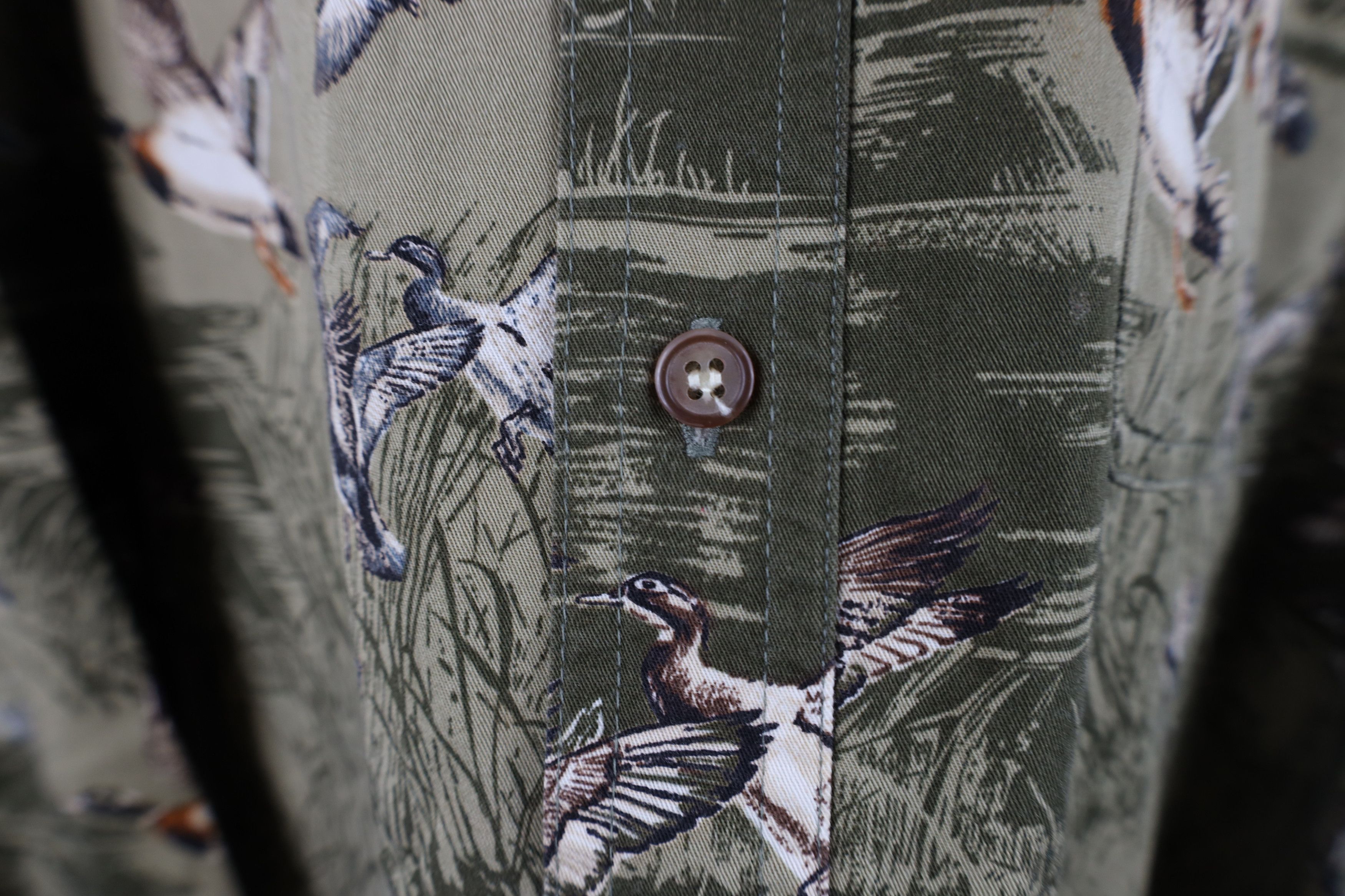 Vintage Vintage 90s Streetwear All Over Print Button Down Shirt Size US L / EU 52-54 / 3 - 5 Thumbnail