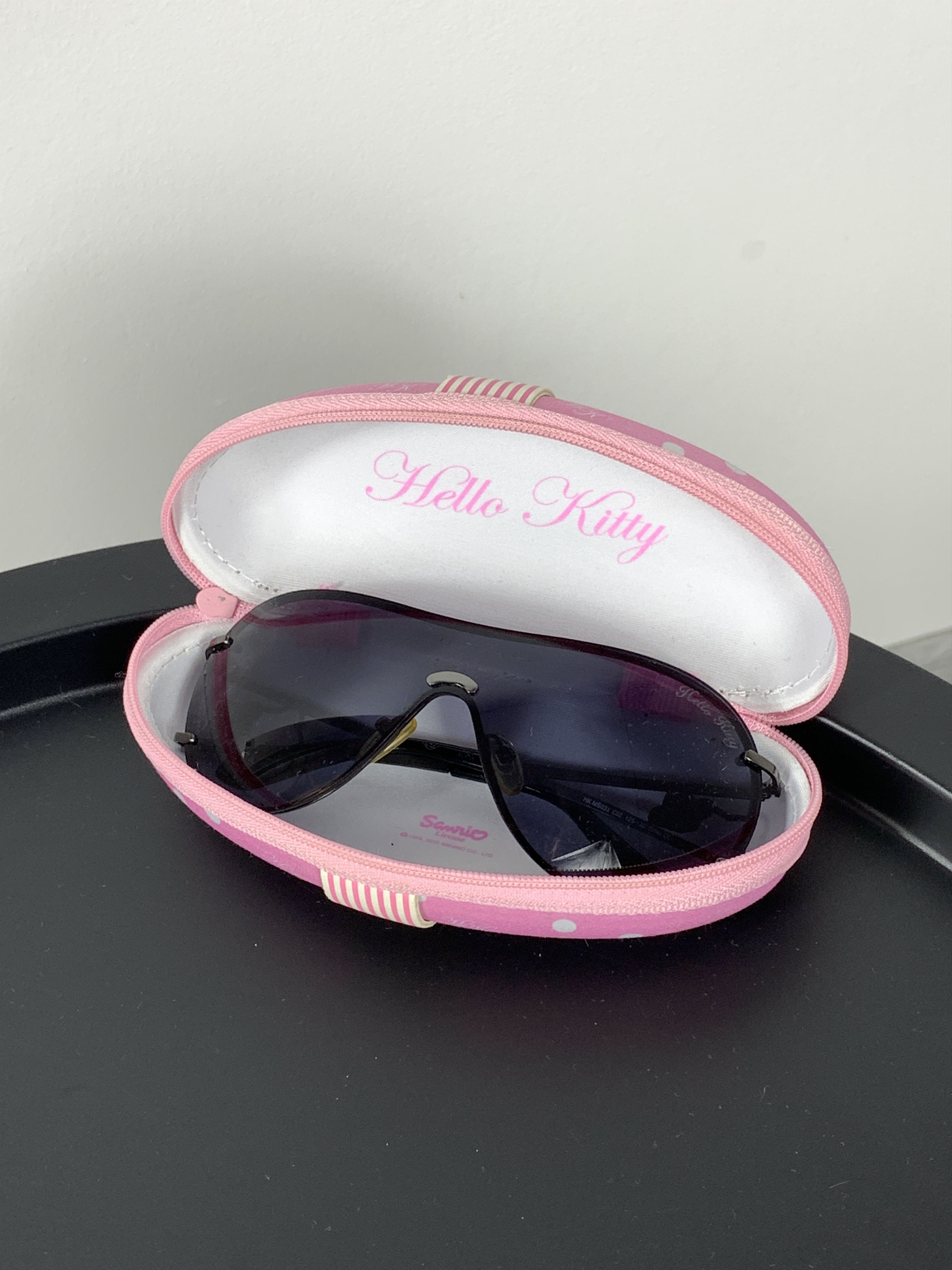 Vintage Y2K Hello Kitty SLAY Women's Sunglasses Glasses With Case Size ONE SIZE - 12 Thumbnail