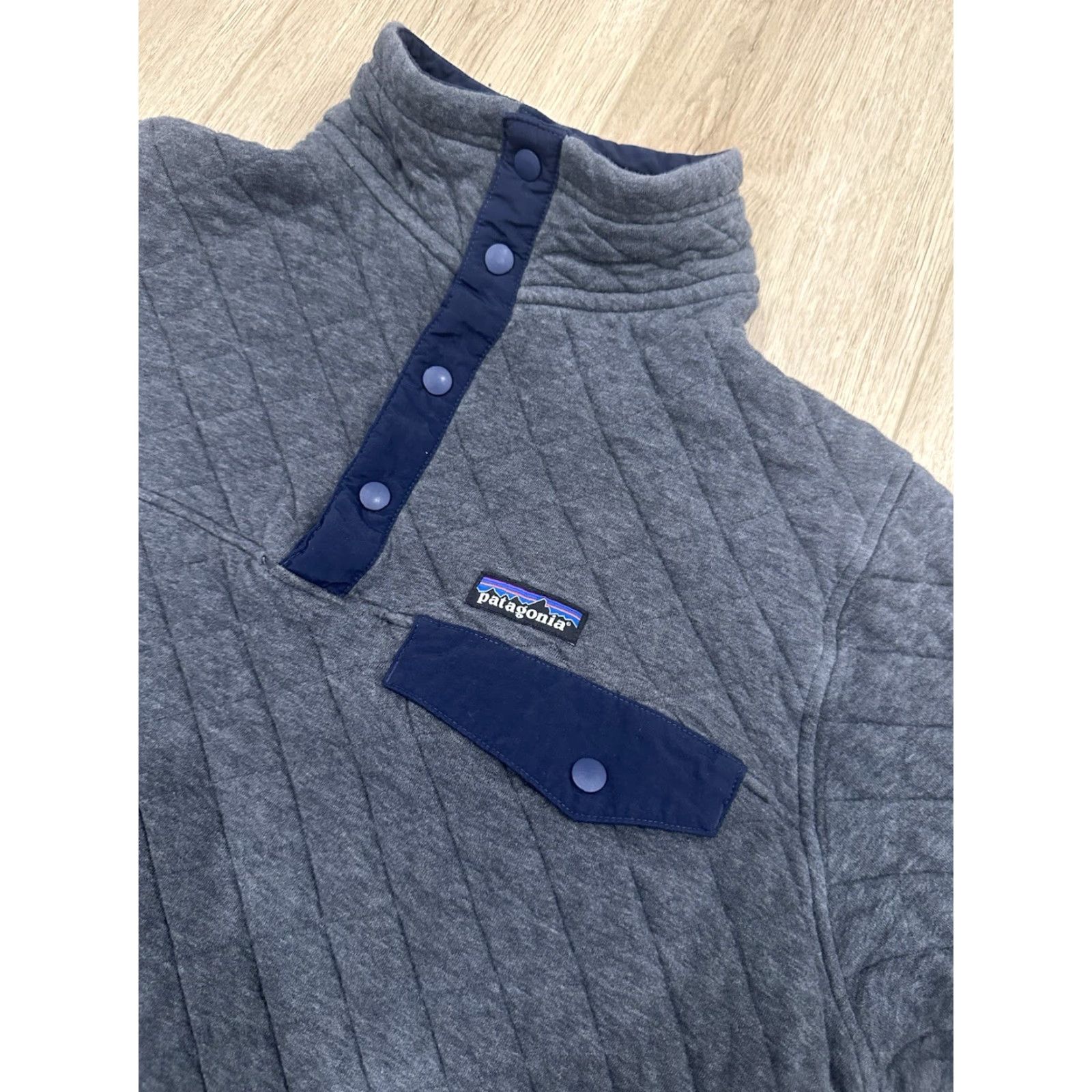 Patagonia Patagonia Mens Organic Cotton Quilted Snap-T Pullover Dark Gray Medium Size US M / EU 48-50 / 2 - 5 Thumbnail