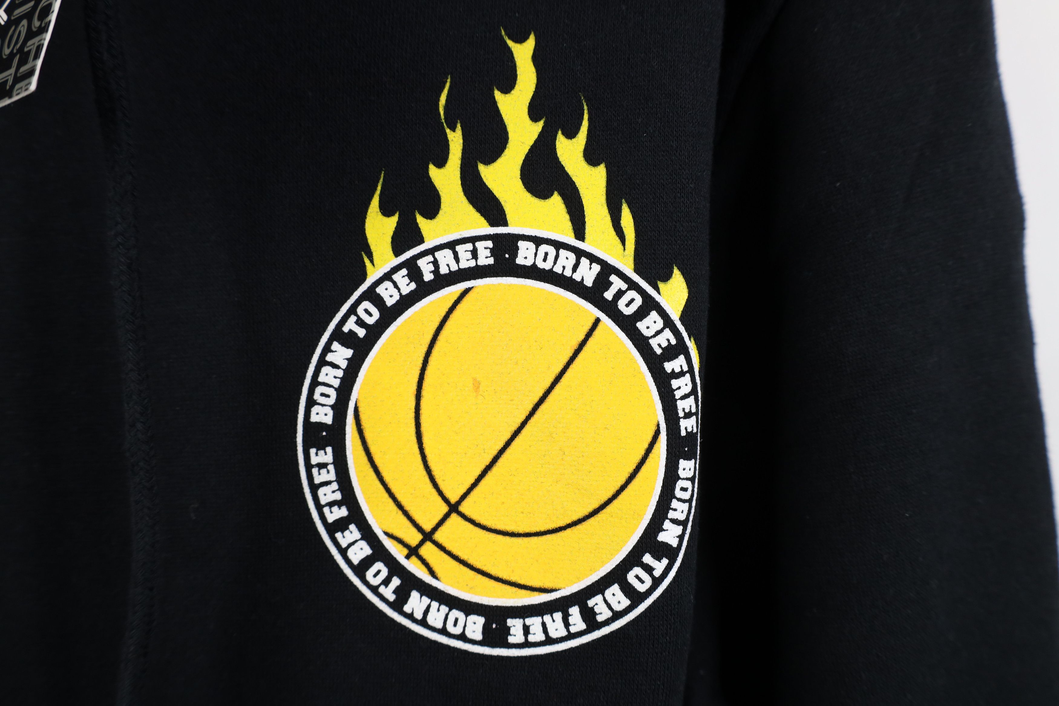 Vintage Deadstock Vintage Y2K Streetwear Basketball Skeleton Hoodie Size US S / EU 44-46 / 1 - 4 Thumbnail