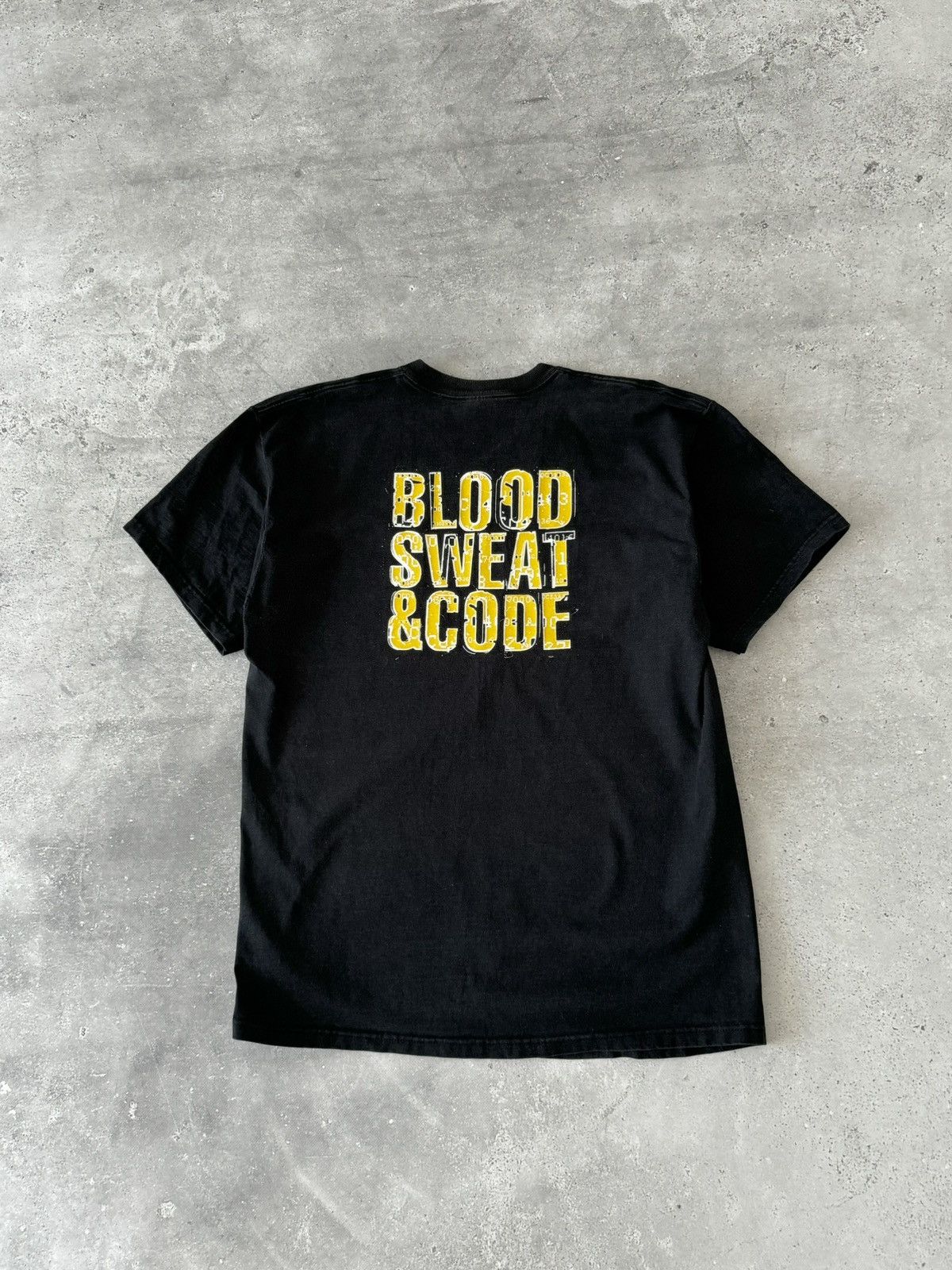 Apple × Microsoft × Vintage Vintage 90s CodeWarrior ‘Blood Sweat & Code’ T-Shirt Size US XL / EU 56 / 4 - 3 Thumbnail