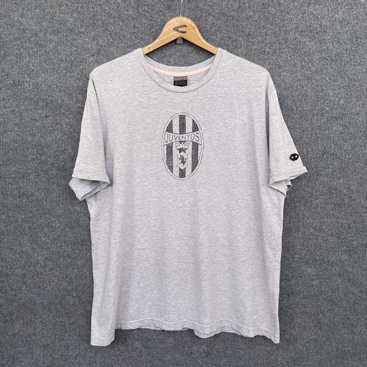Nike × Vintage Vintage 2000s Nike x Juventus T Shirt Size US XL / EU 56 / 4 - 1 Thumbnail