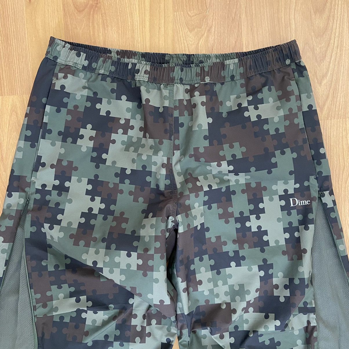 Dime Dime Men’s Relaxed Puzzle Camo Zip Pants Size XL Size US 36 / EU 52 - 3 Thumbnail