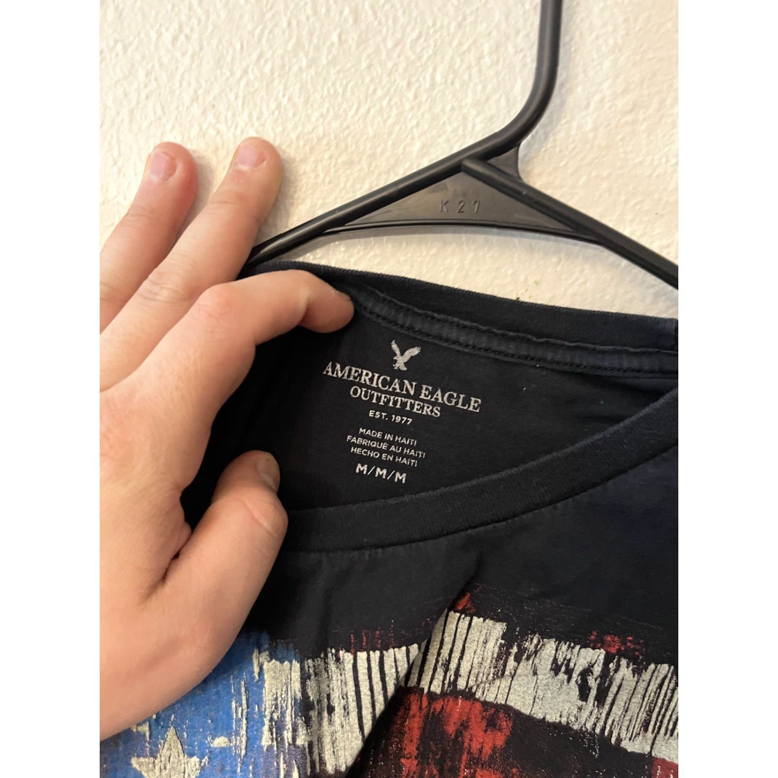 American Eagle Outfitters VINTAGE American Eagle Outfitters Mens T-Shirt Black USA Flag Short Sleeve Crew Neck Medium Graphic Tee Men’s M USA Flag Theme Slimming Details Size US M / EU 48-50 / 2 - 2 Thumbnail