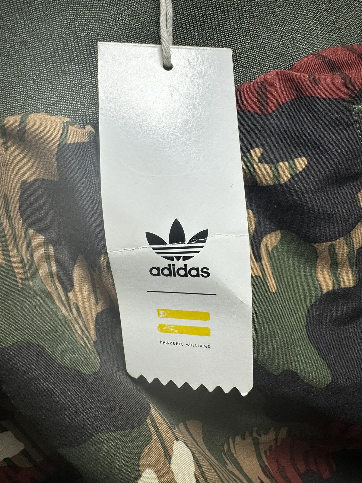 Adidas × Pharrell NWT Adidas/Pharrell Hu Hiking Wind Pants Camo Size US 31 - 7 Thumbnail