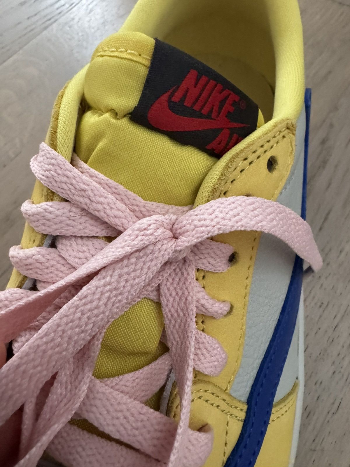 Nike × Travis Scott Air Jordan x Travis Scott Air Jordan 1 Low 0g US10.5 Canary Size US 10.5 / EU 43-44 - 22 Thumbnail