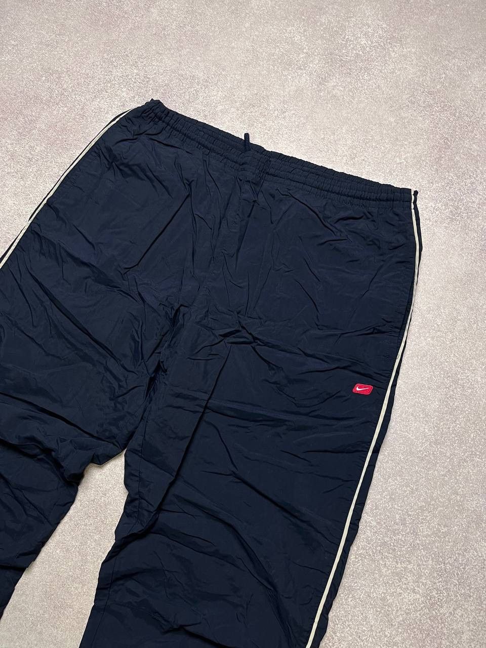 Nike Vintage Nike Swoosh Baggy Trackpants Y2K L Size US 34 / EU 50 - 3 Thumbnail