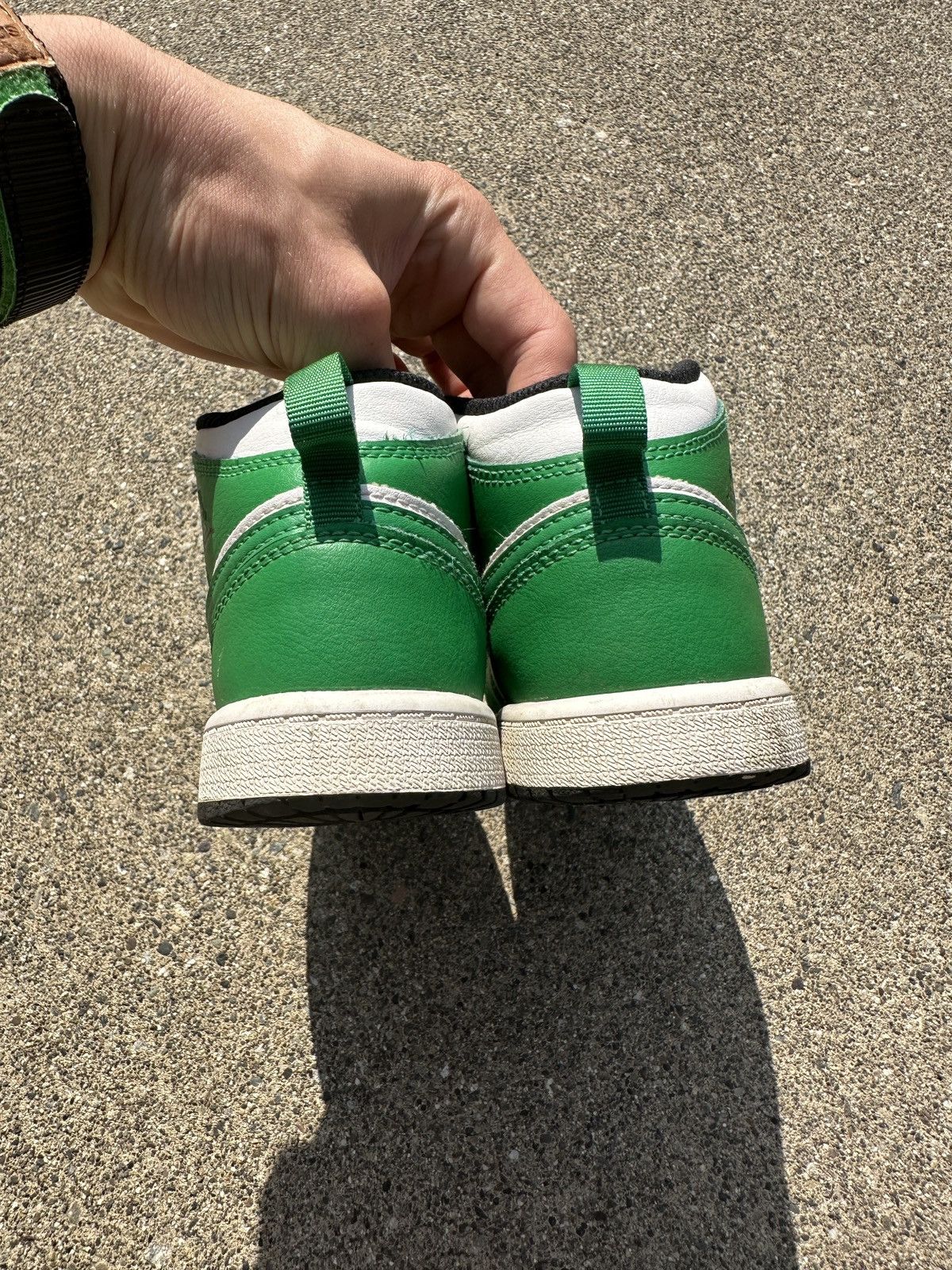 Jordan Brand Nike jordan 1 mid green shoes size 2Y Size US 5 / EU 37 - 5 Thumbnail