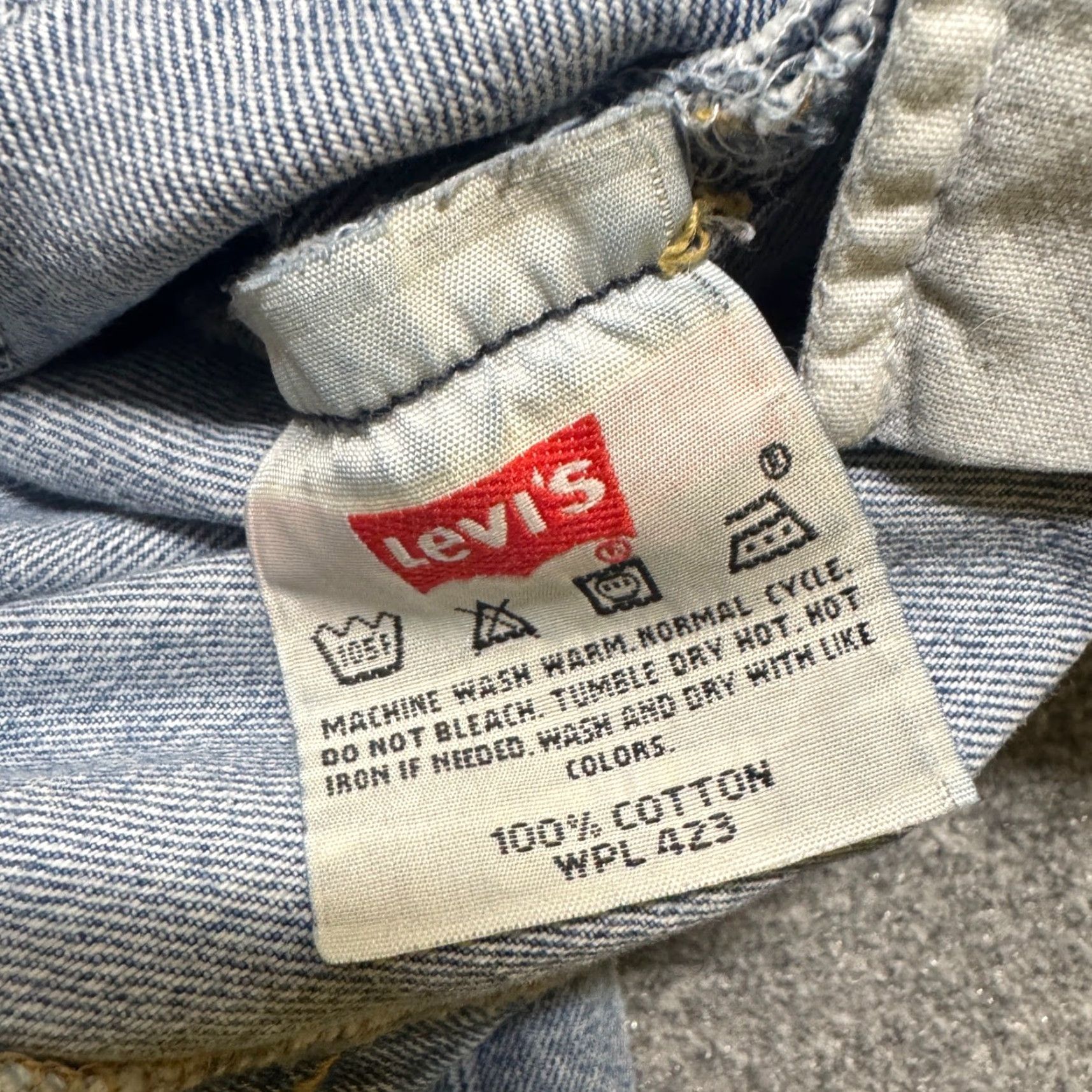 Levi's VINTAGE Levi's 501 Jeans Men 36x28 Light Blue Wash Straight Regular Inseam 28 Fly Button Paper Tag Cotton Cap Size US 36 / EU 52 - 4 Thumbnail