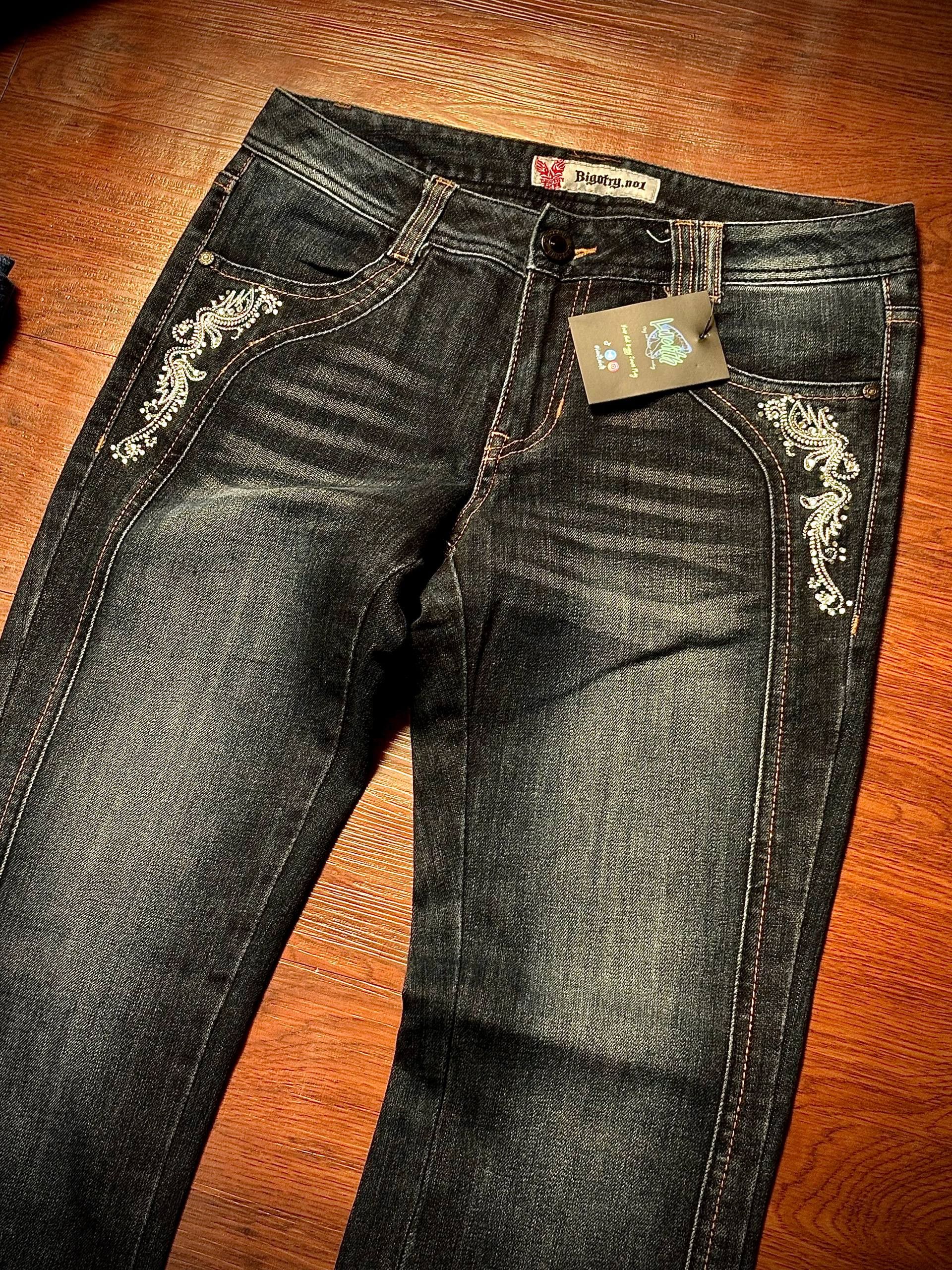 Le Grande Bleu (L.G.B.) Vintage 00s Bigotry No1 Embroidered Flare Jeans Denim Pants Size 30" / US 8 / IT 44 - 2 Thumbnail