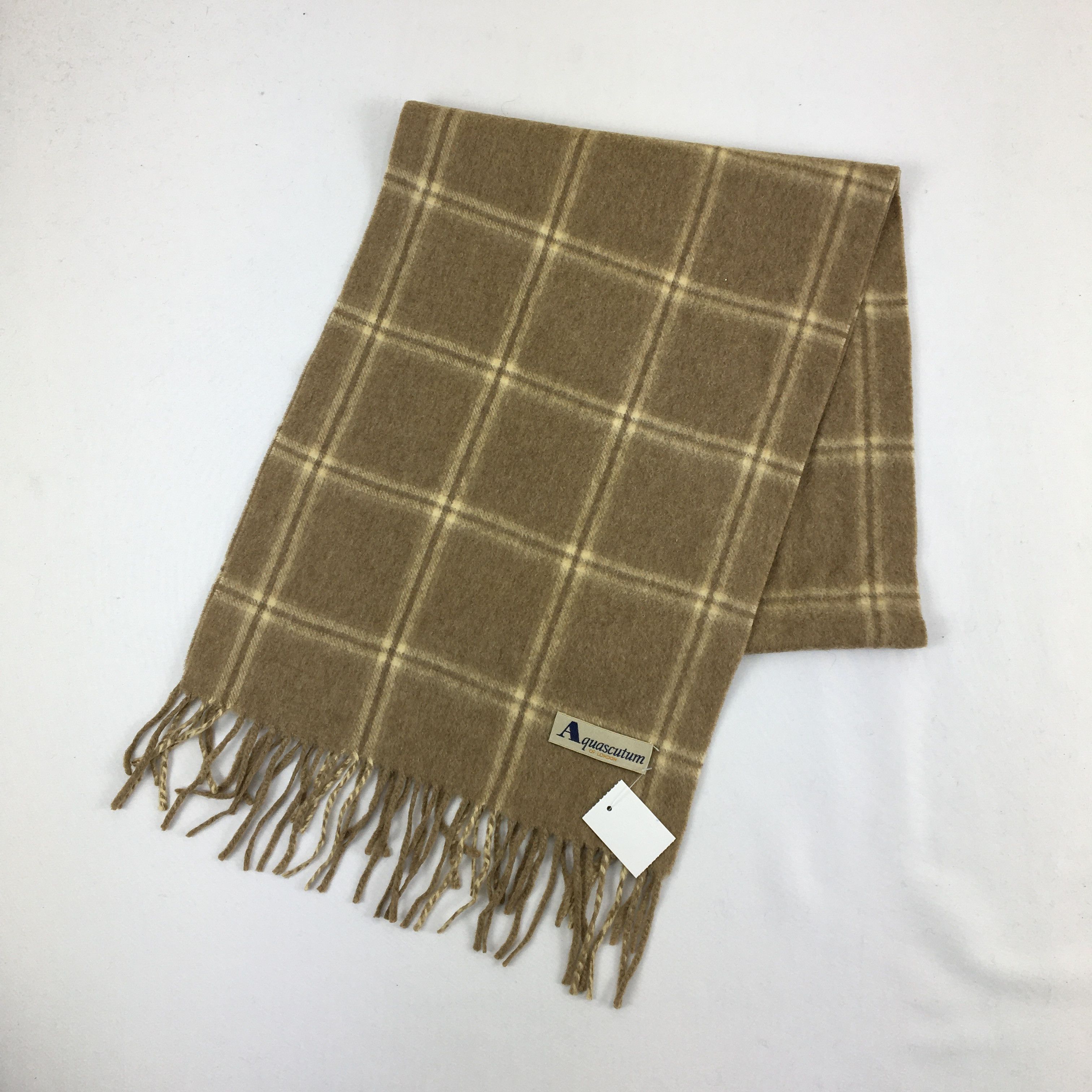 Aquascutum Vintage Aquascutum Scarf Muffler Plaid Wool Winter . Size ONE SIZE - 3 Thumbnail