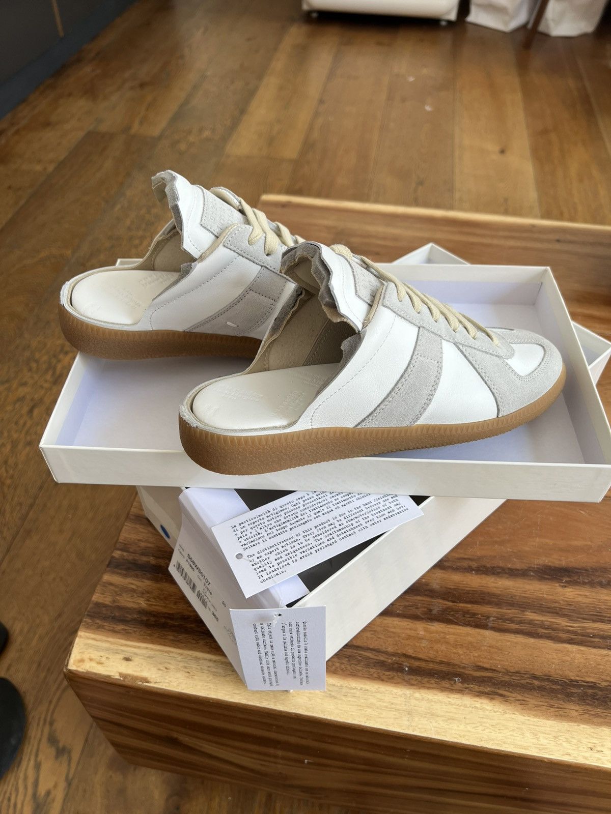 Maison Margiela Maison Margiela Replica leather sneakers 36/5 White Grey Size US 6.5 / IT 36.5 - 8 Thumbnail
