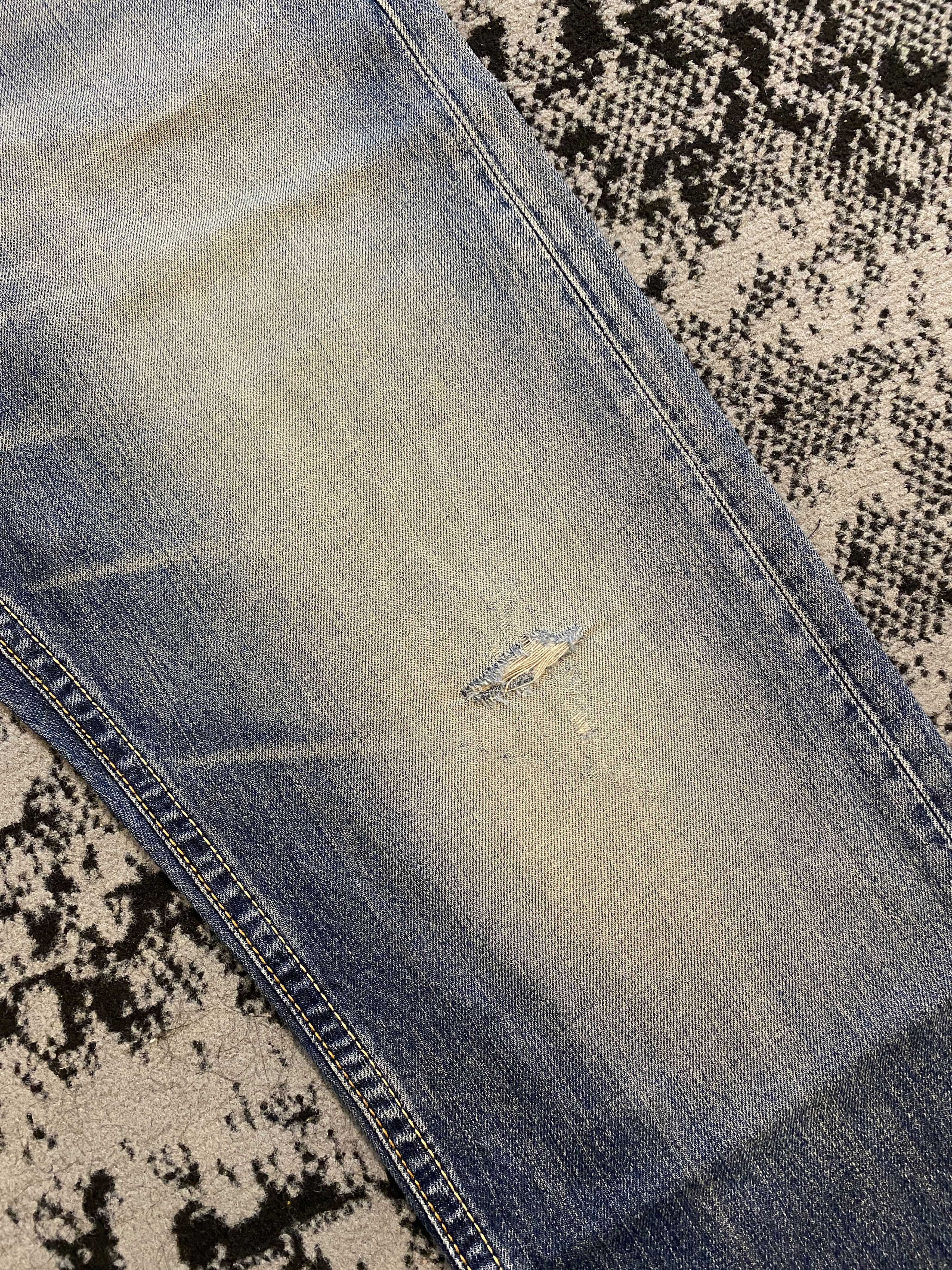 Edwin Edwin Denim Ripped Jeans Washed Blue Vintage Made in Japan Size US 33 - 7 Thumbnail