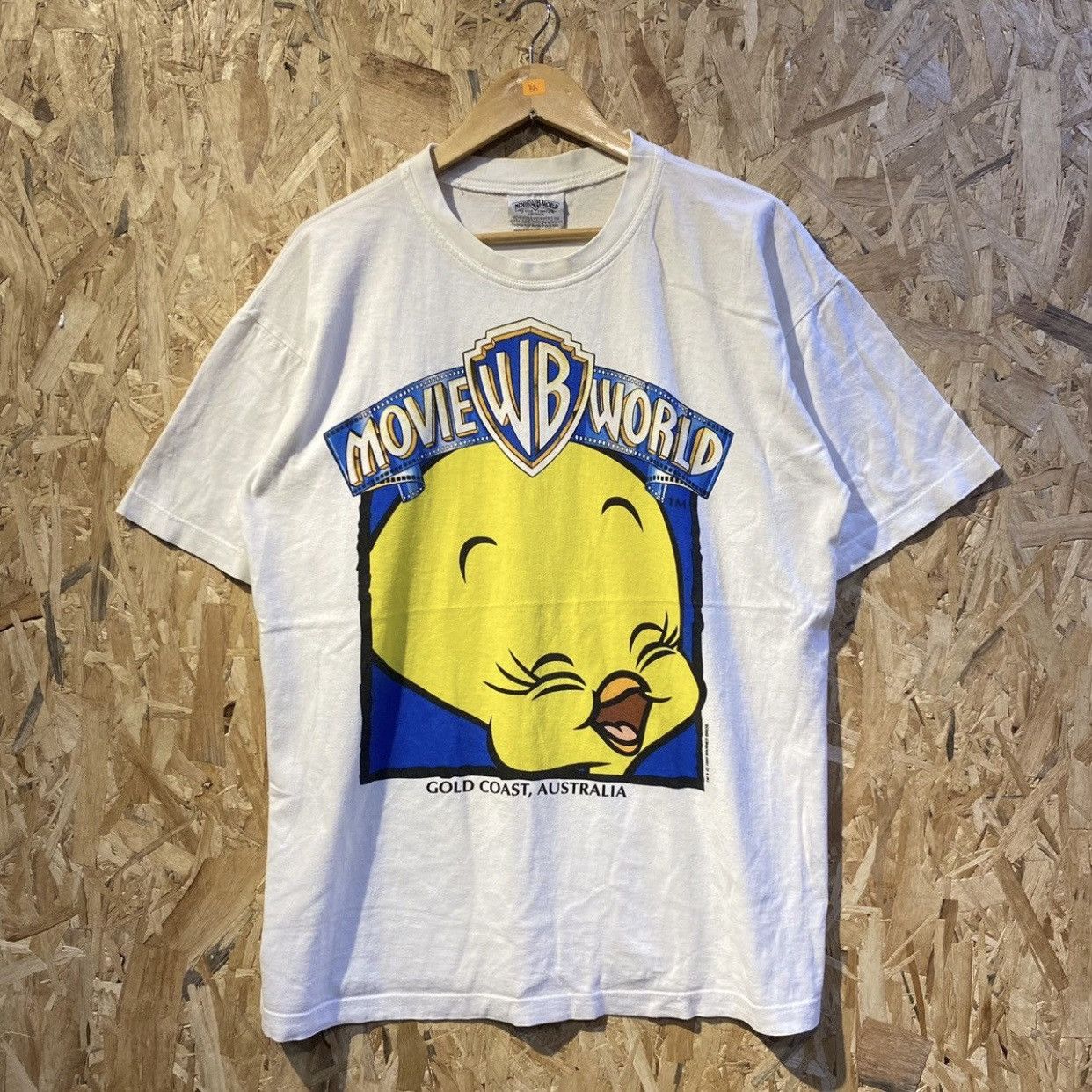 Vintage × Warner Bros 1993 tweety shirt Size US XL / EU 56 / 4 - 1 Thumbnail