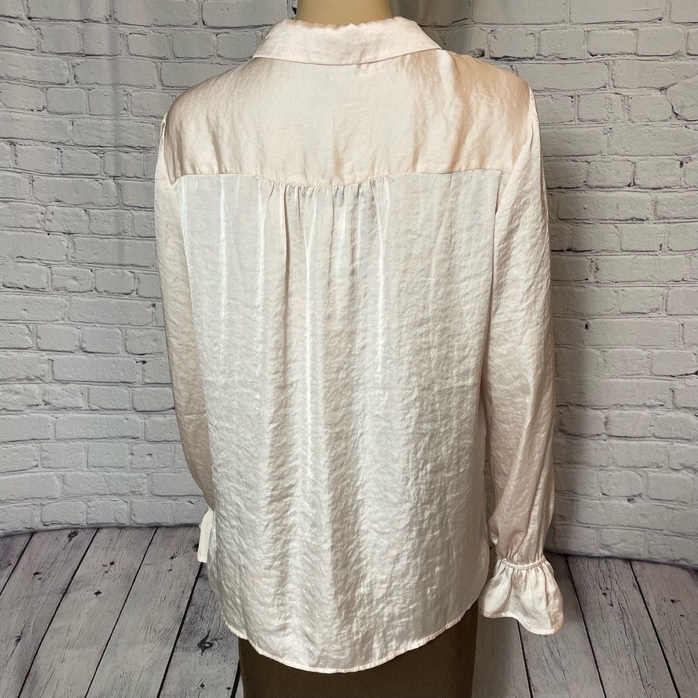 Paige NWT New $179 Paige Resa Satin Pale Pink Blouse Size L Size L / US 10 / IT 46 - 9 Thumbnail