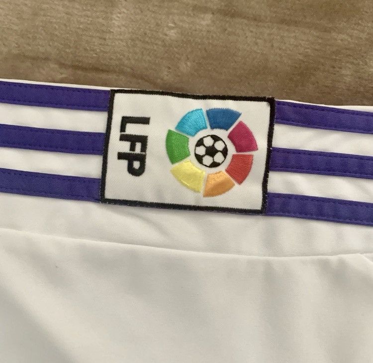 Adidas Jersey cannavaro real madrid Size US S / EU 44-46 / 1 - 8 Thumbnail