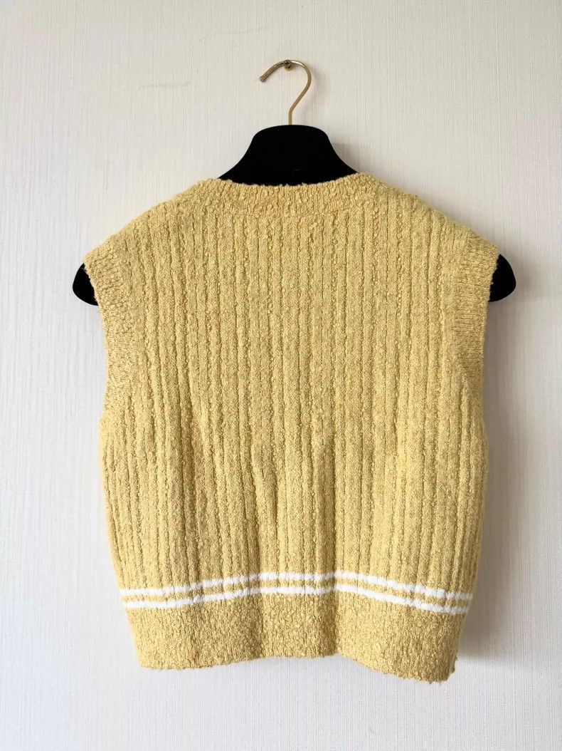 Chanel Chanel Yellow Knit Crop Top with Tags Size M / US 6-8 / IT 42-44 - 2 Thumbnail
