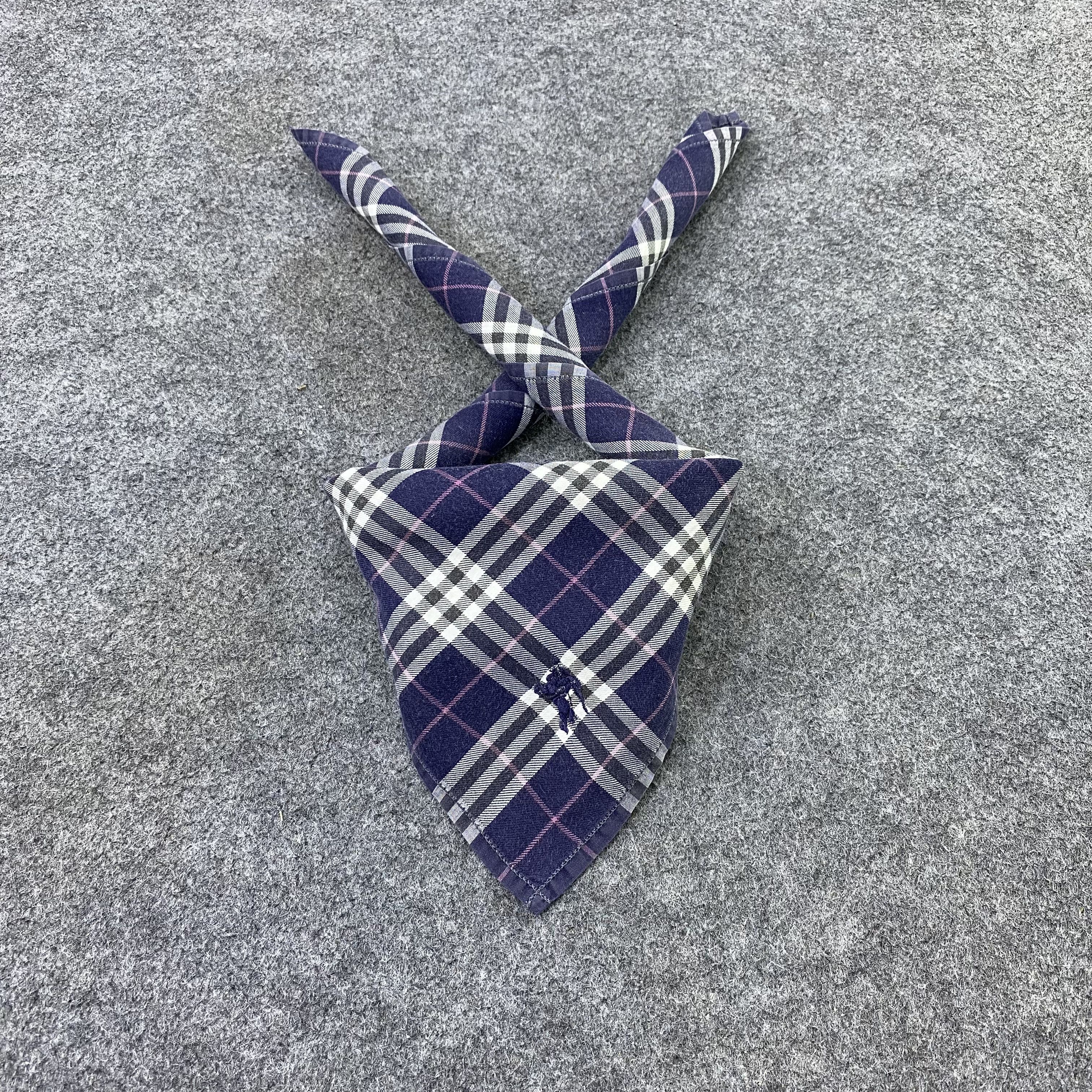 Burberry Burberry Handkerchief / Bandana / Neckerchief-B2163 Size ONE SIZE - 2 Thumbnail