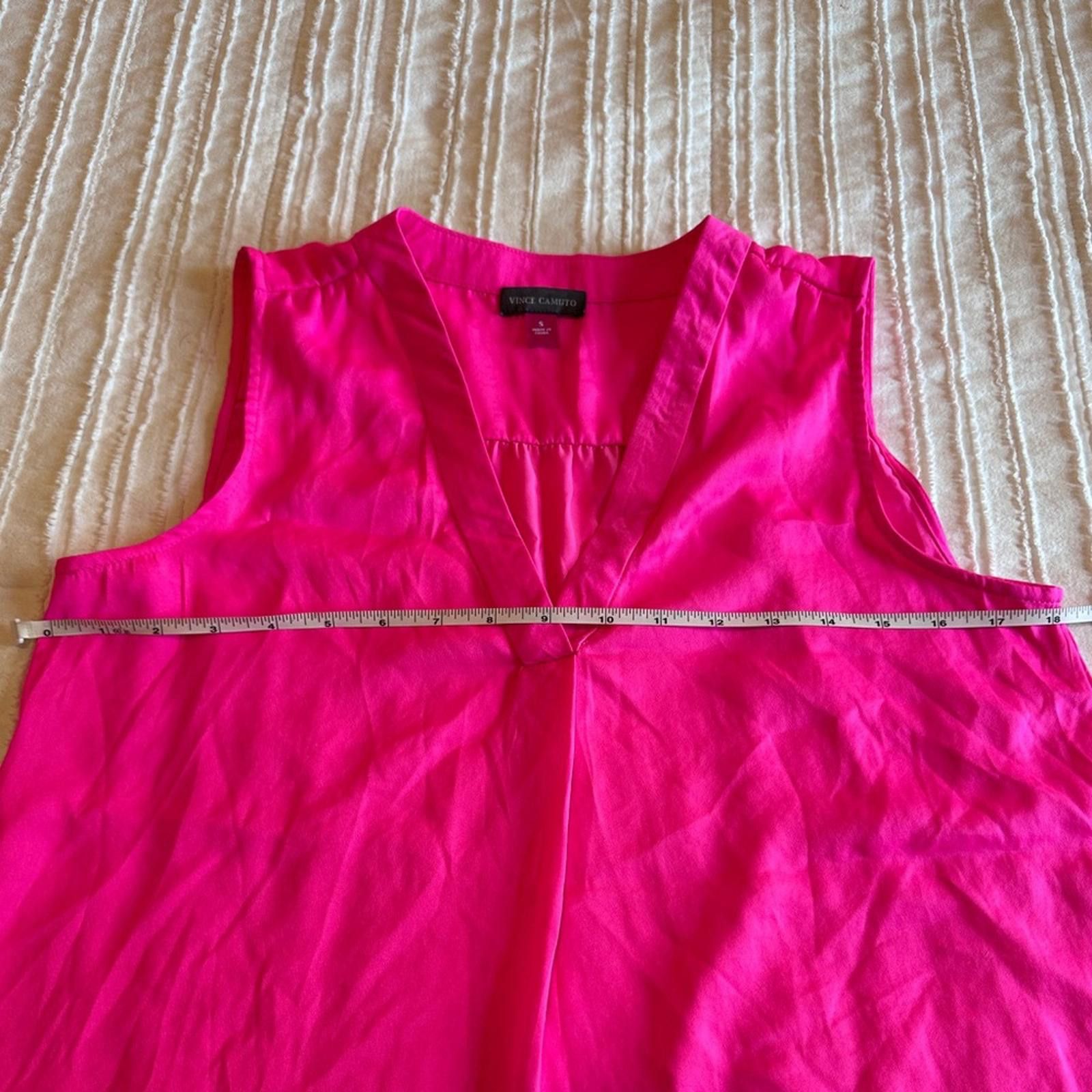 Vince Camuto Vince Camuto Small Barbie Vivid Pink Sleeveless Blouse NWOT Size S / US 4 / IT 40 - 6 Thumbnail