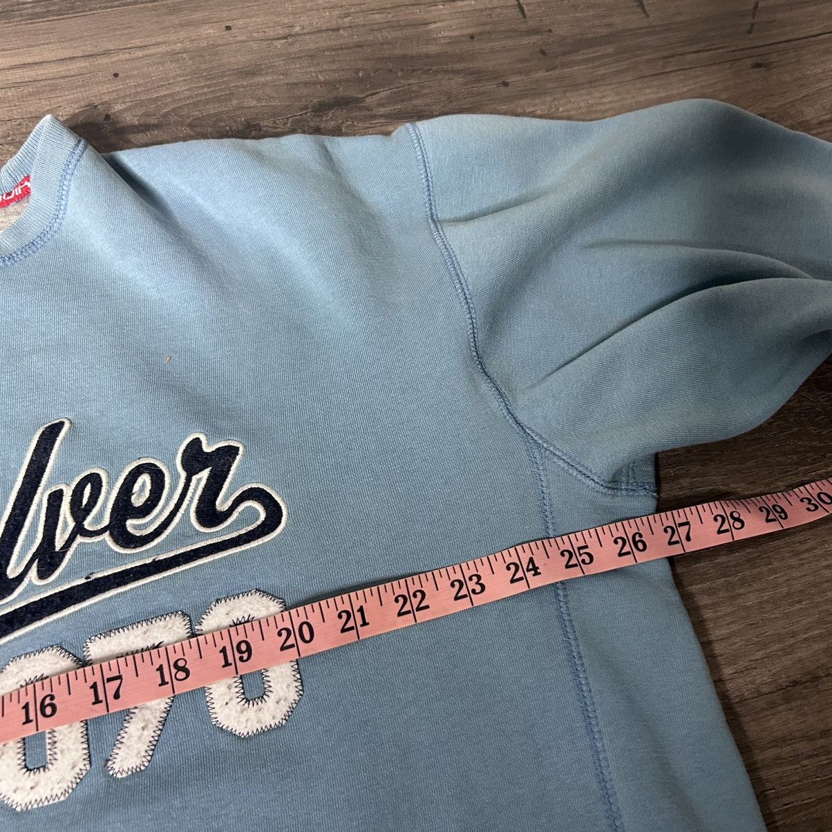 Quiksilver Quiksilver baby blue crewneck sz medium Size US M / EU 48-50 / 2 - 5 Thumbnail